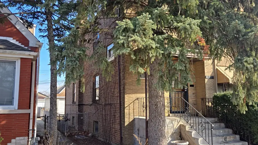 10747 S King Drive, Chicago, IL 60628 - #2