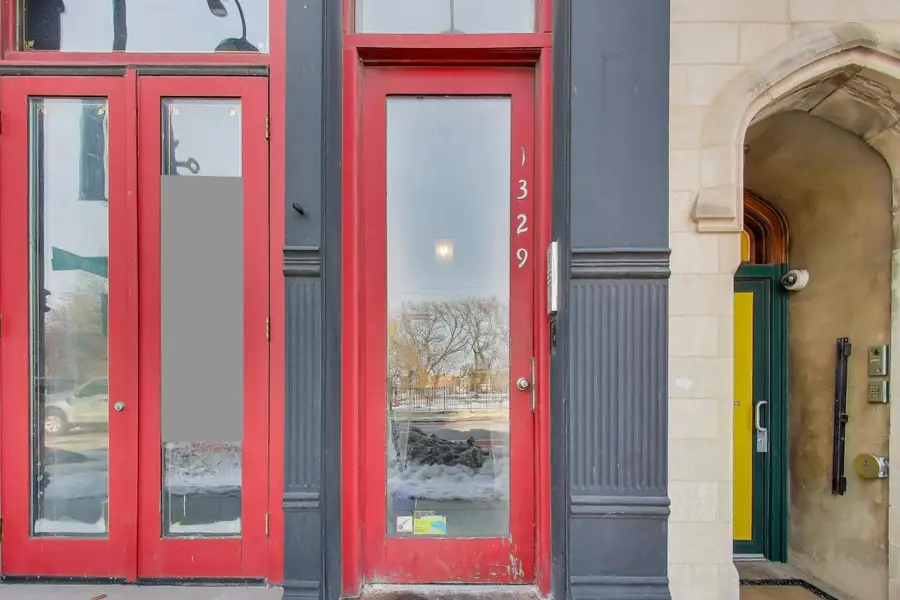 1329 W Chicago Avenue #3, Chicago, IL 60642 - #2