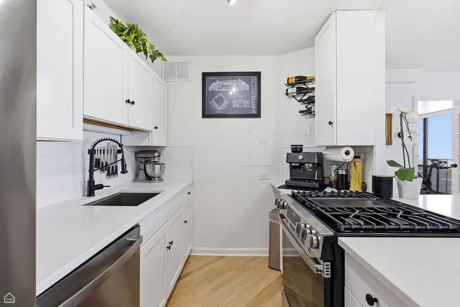 1309 N Wells Street #1202, Chicago, IL 60610 - #3