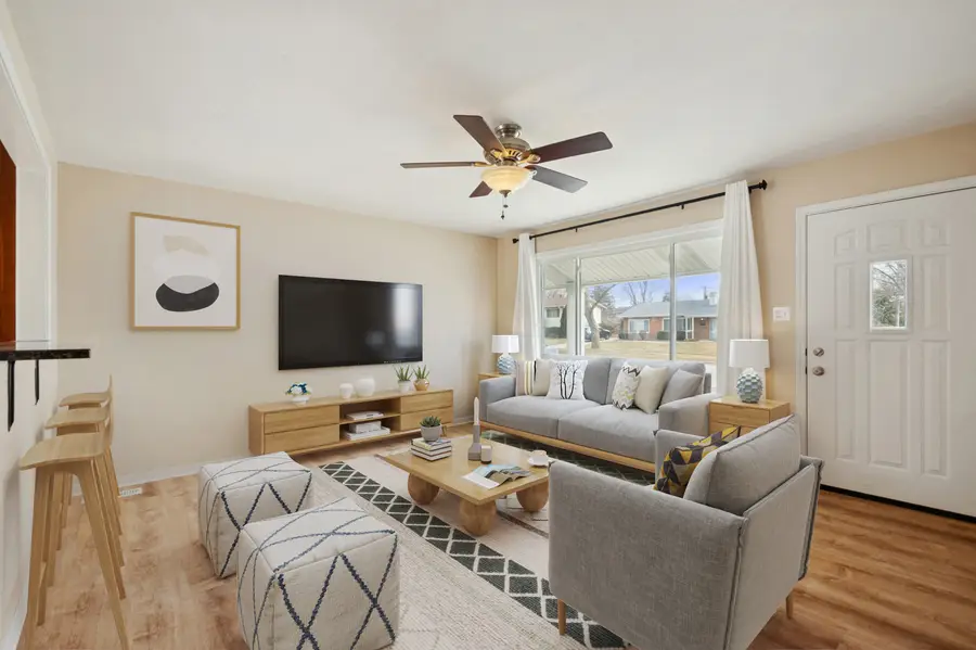 860 Olive Street, Hoffman Estates, IL 60169 - #3