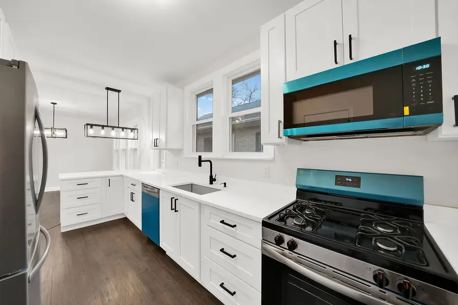 11630 S Hale Avenue, Chicago, IL 60643 - #3