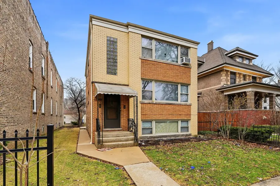 4428 N Tripp Avenue, Chicago, IL 60630 - #2
