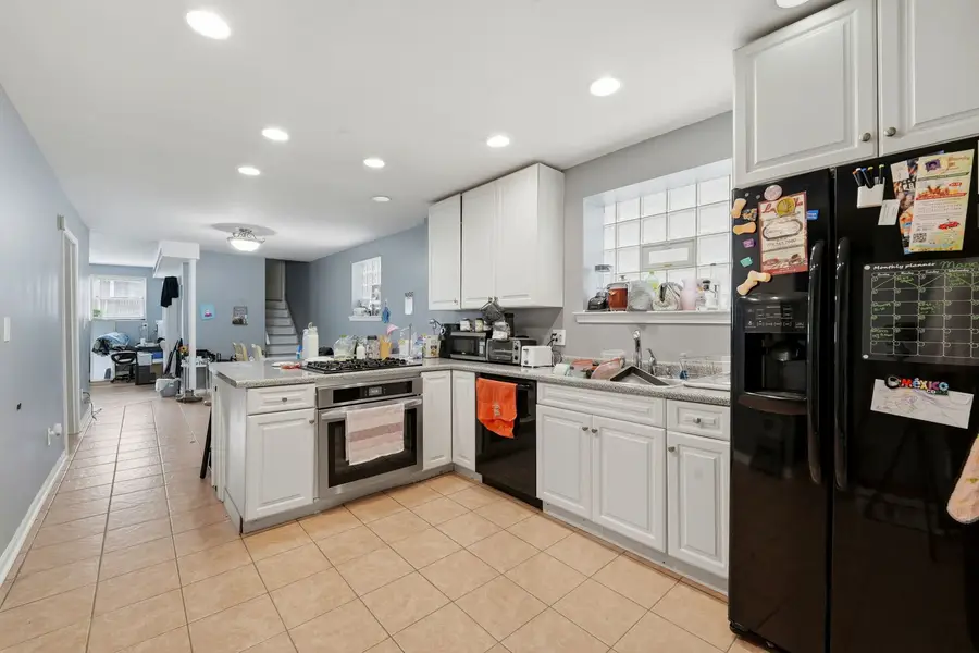 4428 N Tripp Avenue, Chicago, IL 60630 - #3
