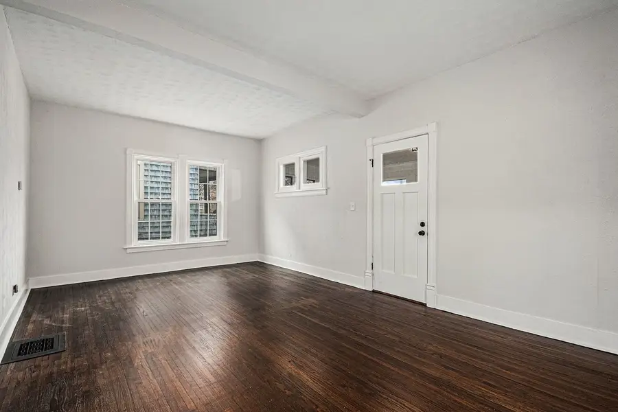 819 Pearl Street, Aurora, IL 60505 - #2