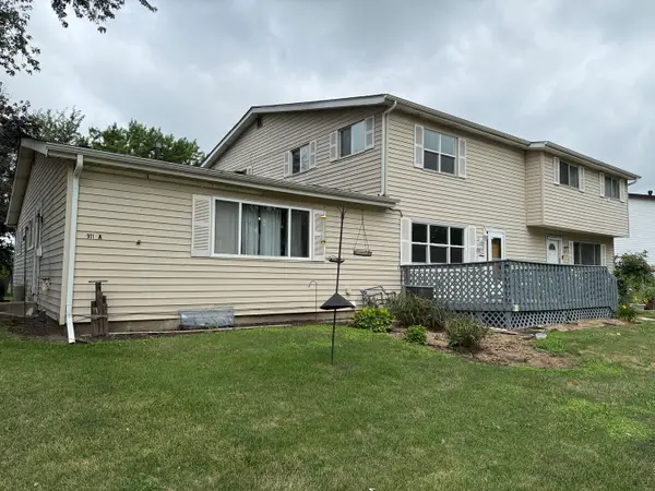 901 Gael Drive #B, Joliet, IL 60435