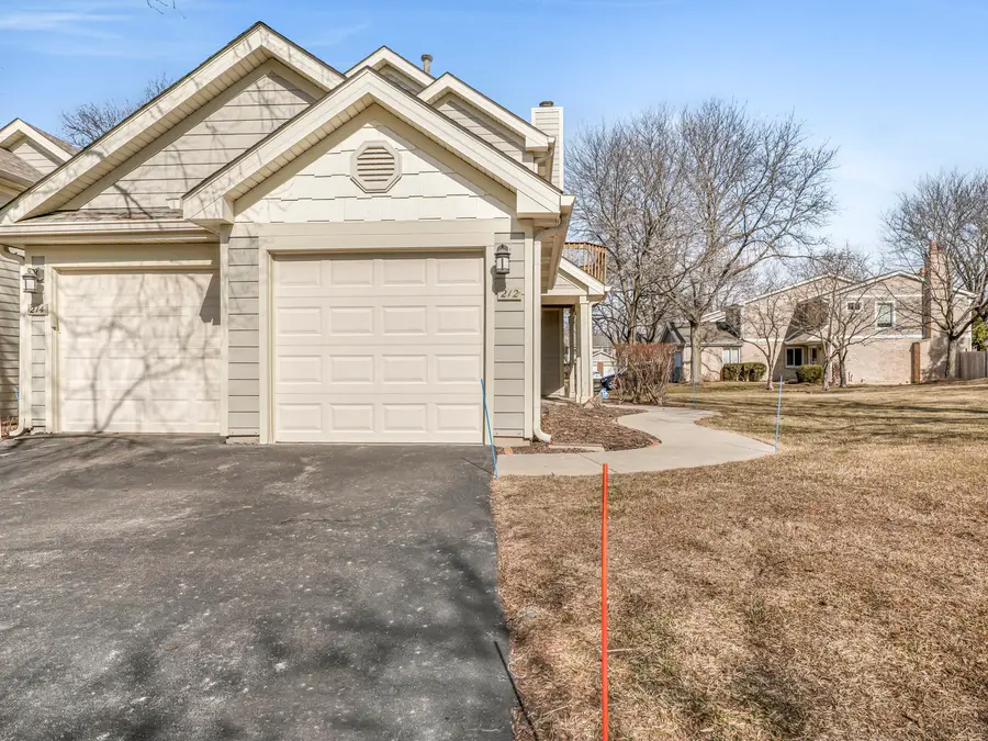 212 W Hamilton Drive, Palatine, IL 60067 - #3