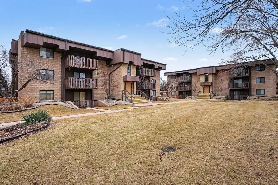 1484 N Rock Run Drive #3c, Crest Hill, IL 60403 - #2