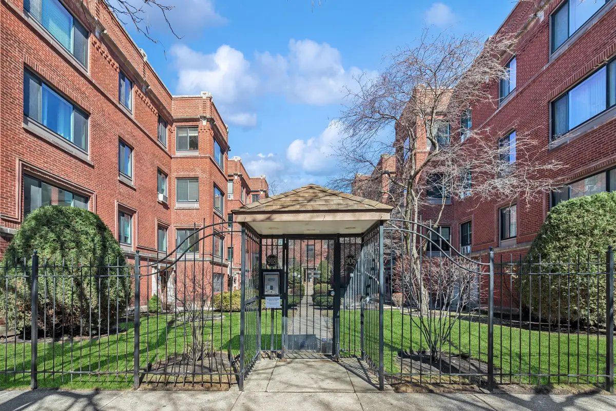 908 W Sunnyside Avenue #2C, Chicago, IL 60640 - #1