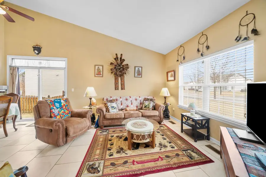 3011 Hoffman Street, Plano, IL 60545 - #3