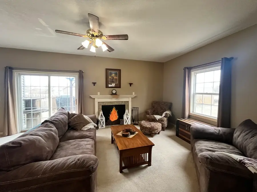 1117 Franklin Street, New Windsor, IL 61465 - #3