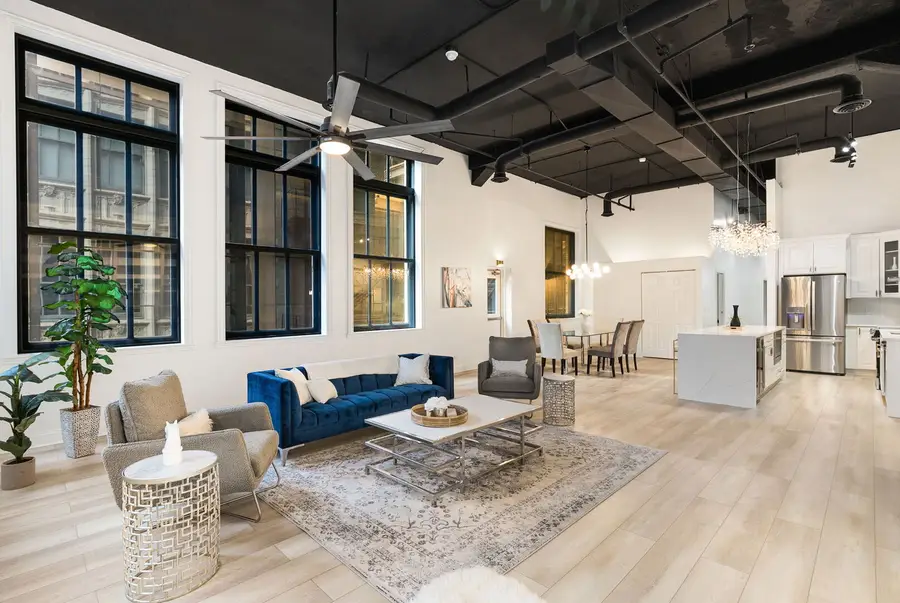 120 S State Street #4, Chicago, IL 60603 - #2