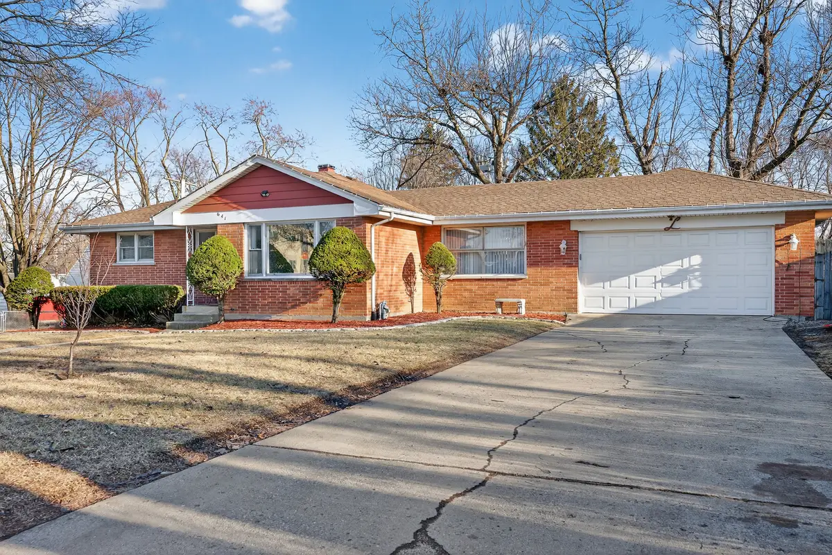 641 Mckinley Avenue, Mundelein, IL 60060 - #1
