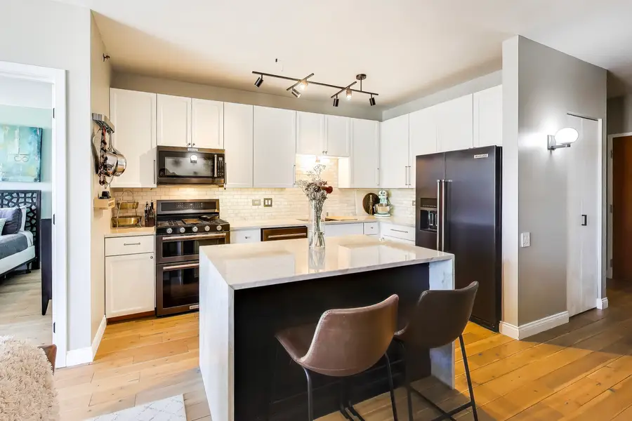 210 S Desplaines Street #2007, Chicago, IL 60661 - #3