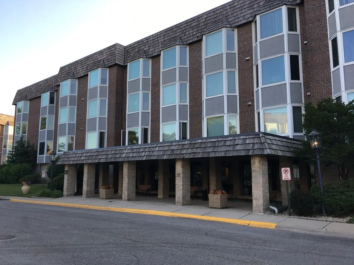 300 Thames Parkway #3D, Park Ridge, IL 60068 - #1