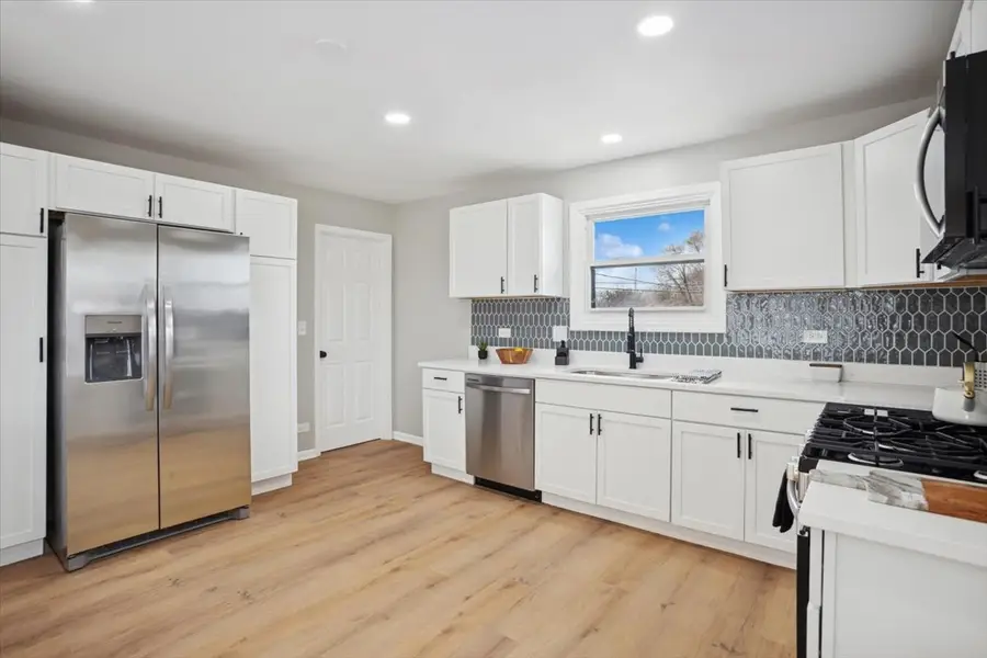 1849 Larkin Avenue, Elgin, IL 60123 - #3