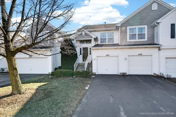 1404 Meadowsedge Lane #1404, Carpentersville, IL 60110