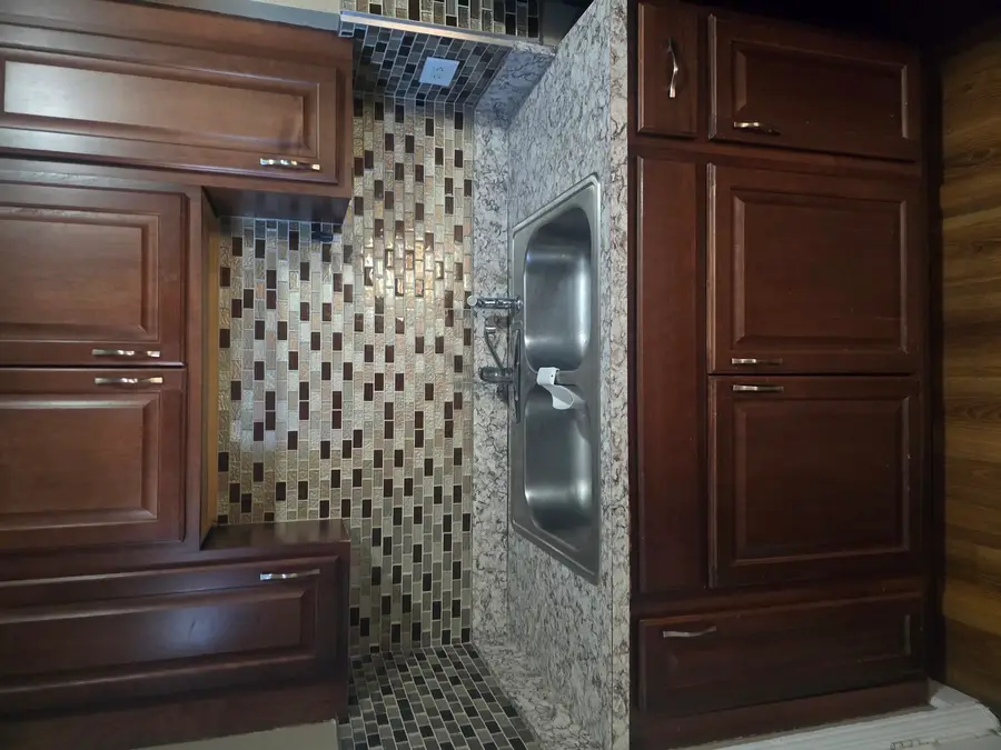 11233 S S Avenue M Avenue, Chicago, IL 60617 - #3