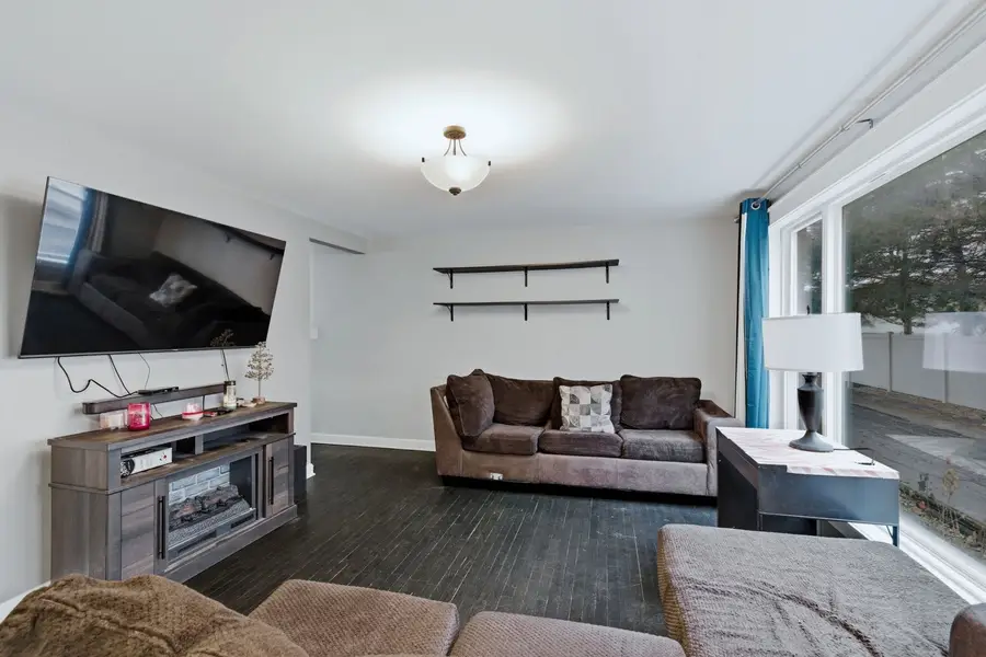 200 Linn Court #C, North Aurora, IL 60542 - #3