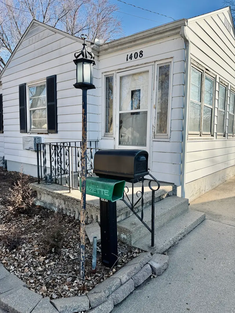 1408 16th Avenue, Sterling, IL 61081 - #3