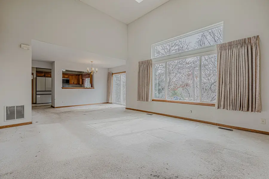 1367 S Elder Lane, Waukegan, IL 60085 - #3