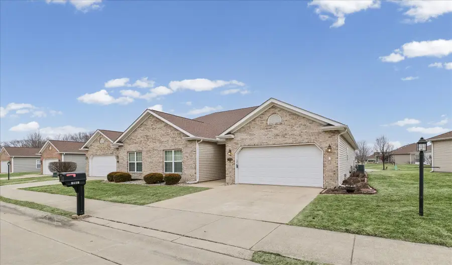 1908 S Prairie Winds Drive, Urbana, IL 61802 - #2