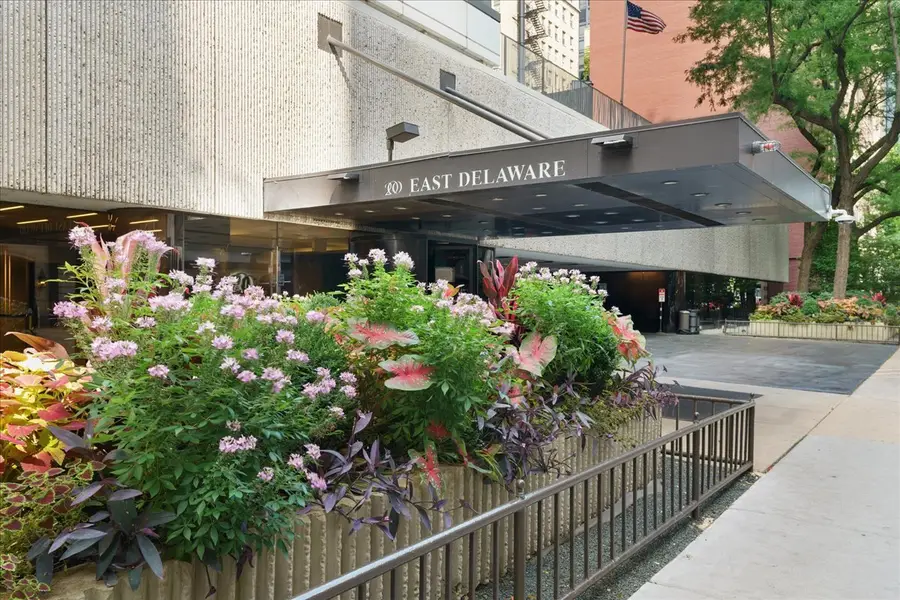 200 E Delaware Place #13C, Chicago, IL 60611 - #2