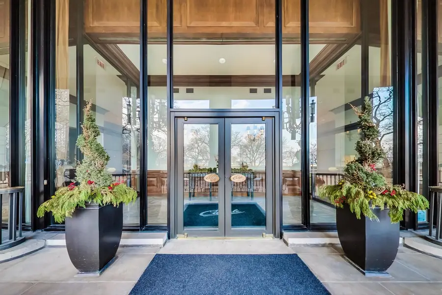 1040 N Lake Shore Drive #7B, Chicago, IL 60611 - #3