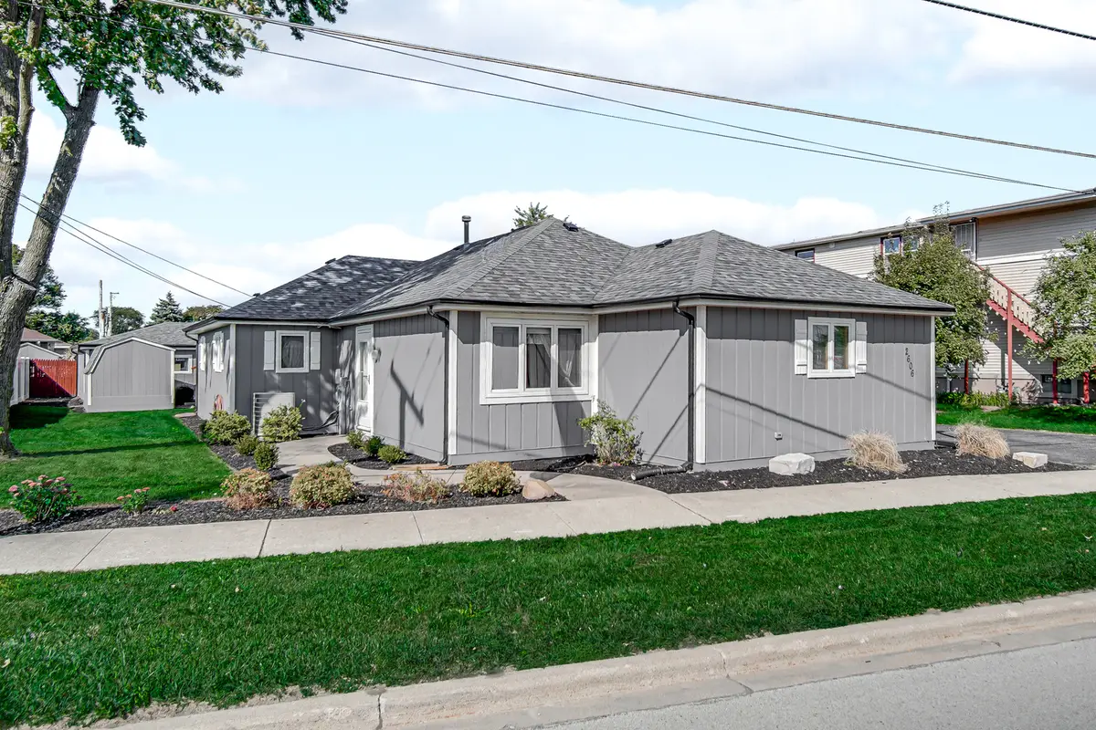 2606 W Walter Zimny Drive, Posen, IL 60469 - #1