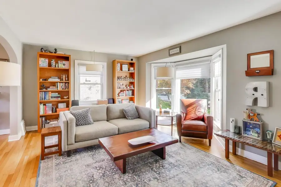 4222 N Claremont Avenue, Chicago, IL 60618 - #3