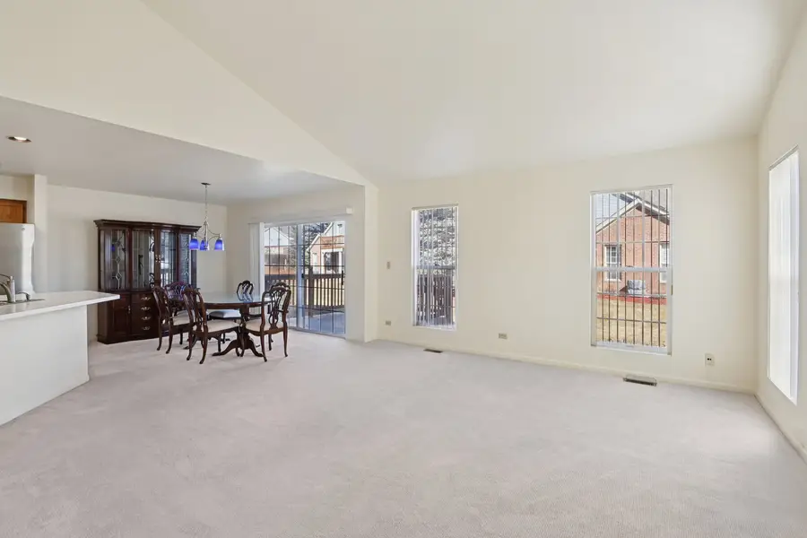 76 Ione Drive #D, South Elgin, IL 60177 - #2