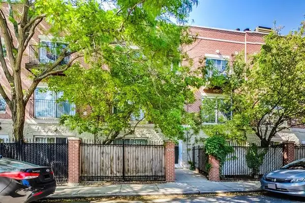 2520 W Bloomingdale Avenue #C, Chicago, IL 60647