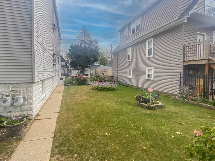 3819 N Kimball Avenue, Chicago, IL 60618 - #3