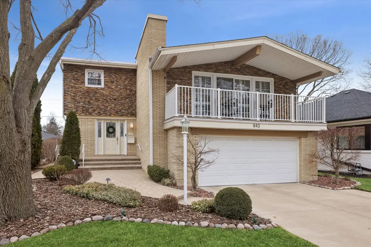 843 S Brainard Avenue, La Grange, IL 60525 - #1