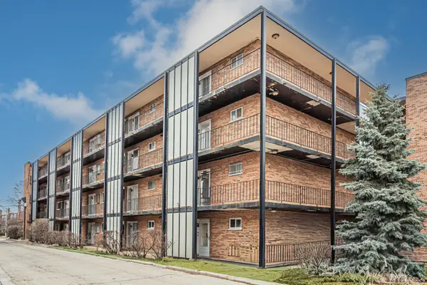 6961 N Oakley Avenue #304, Chicago, IL 60645