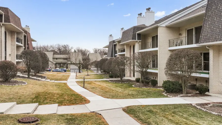 9026 Del Prado Drive #1N, Palos Hills, IL 60465 - #2