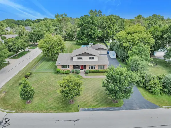 5701 Walnut Avenue, Downers Grove, IL 60516