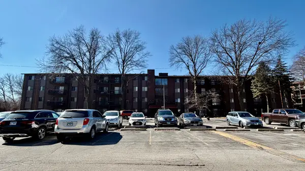 14647 Greenwood Road #403, Dolton, IL 60419