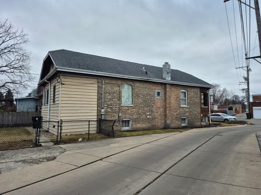 3425 Elmwood Avenue, Berwyn, IL 60402 - #3