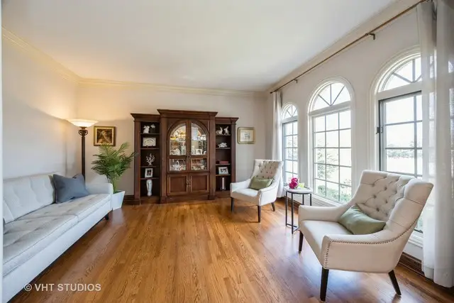 6100 Timber Ridge Court, Indian Head Park, IL 60525 - #2