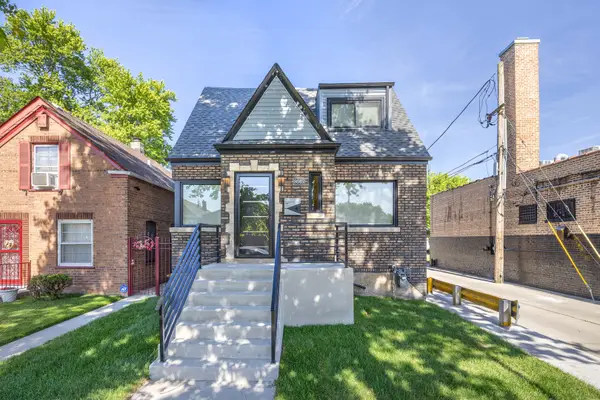 8645 S Bennett Avenue, Chicago, IL 60617
