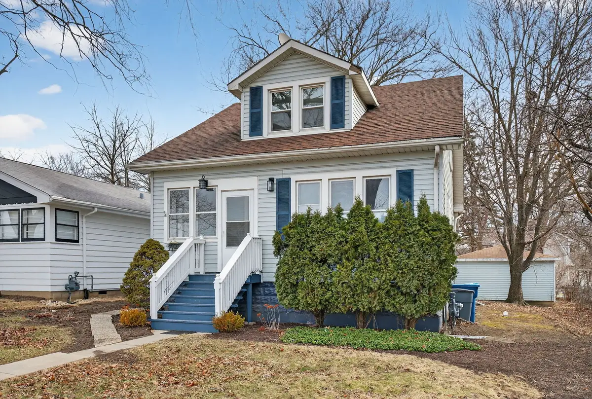 741 S Jackson Street, Hinsdale, IL 60521 - #1