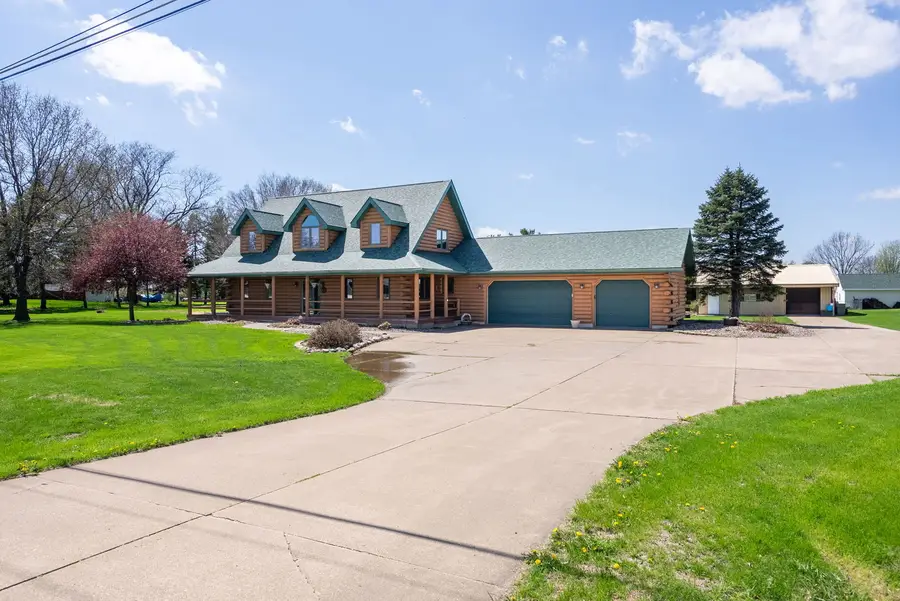20664 N Brady Street, Davenport, IA 52806 - #3