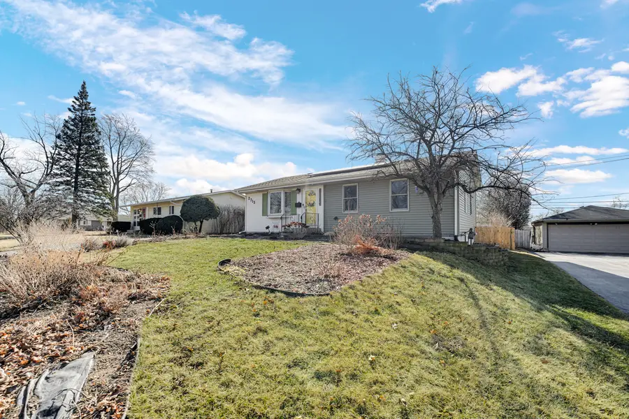 2713 Forest Glen Parkway, Woodridge, IL 60517 - #3