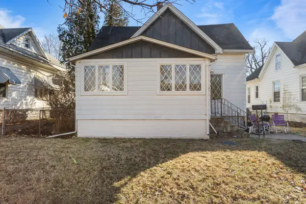 608 N Mulberry Street, Clinton, IL 61727