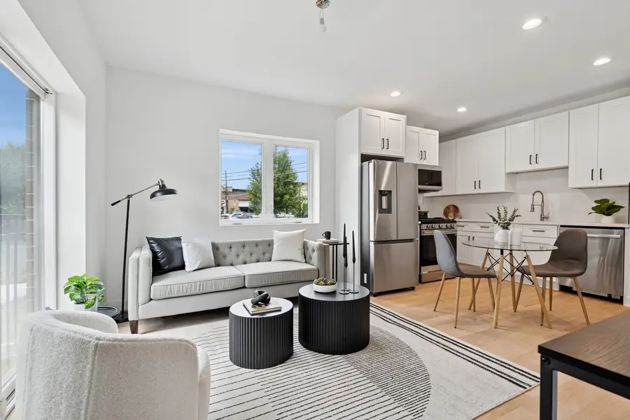 6753 N Hermitage Avenue #2, Chicago, IL 60626 - #2