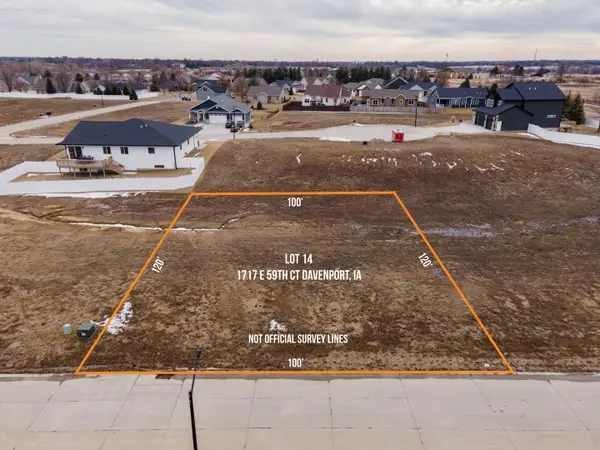1717 E 59th Court, Davenport, IA 52807