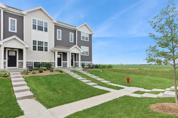 862 Briar Glen Court, Hampshire, IL 60140