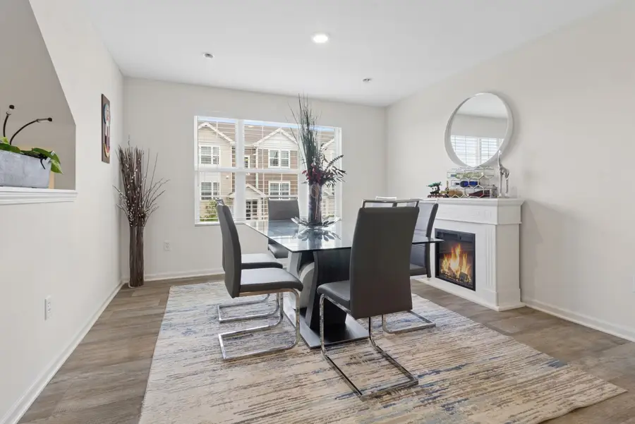 862 Briar Glen Court, Hampshire, IL 60140 - #2