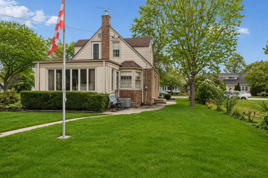 7758 W Hortense Avenue, Chicago, IL 60631 - #2