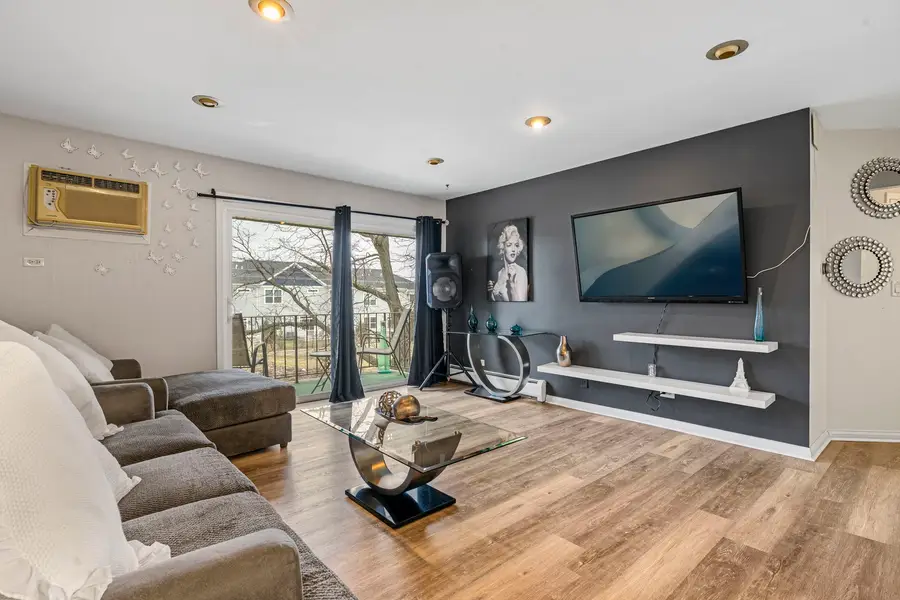 245 N Mill Road #9C, Addison, IL 60101 - #3